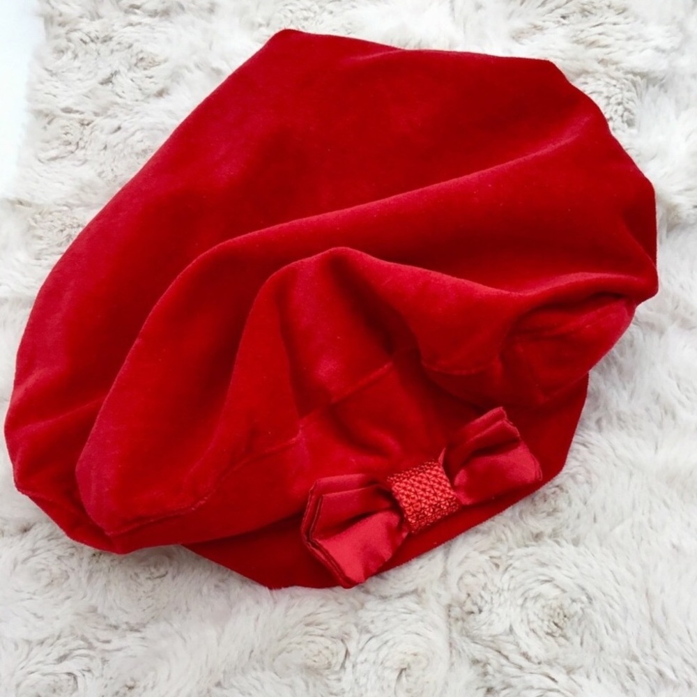{{Free!}} Little girls red velvet beret